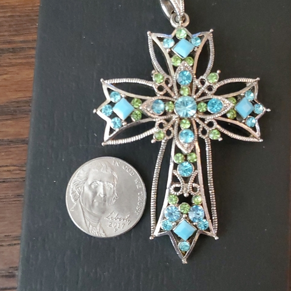 LARGE COLORFUL RHINESTONES CROSS PENDANT - Picture 4 of 6